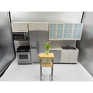 VINTAGE MY FIRST KENMORE KITCHEN Playset BARBIE Integrity Royalty *HTF* 2005